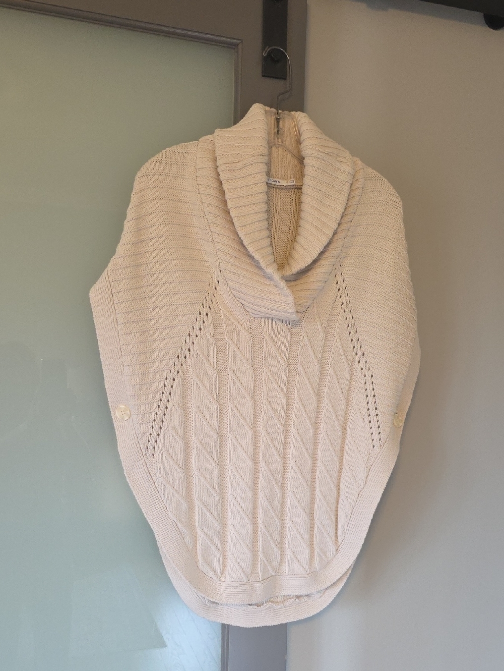 Ricki's Size XS/S Knit poncho With Collar